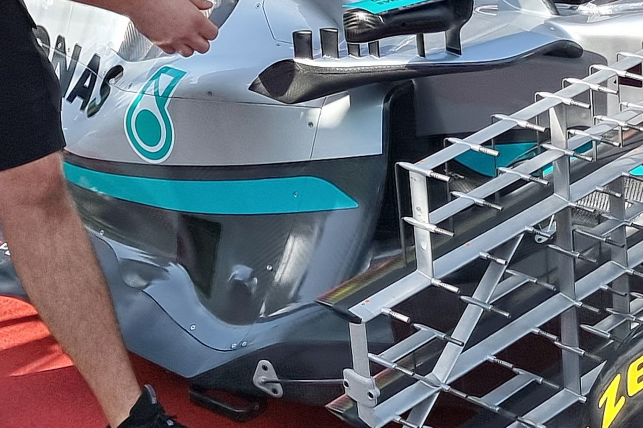 【画像】 メルセデスF1、噂の“ゼロポッド”を備えたW13で登場