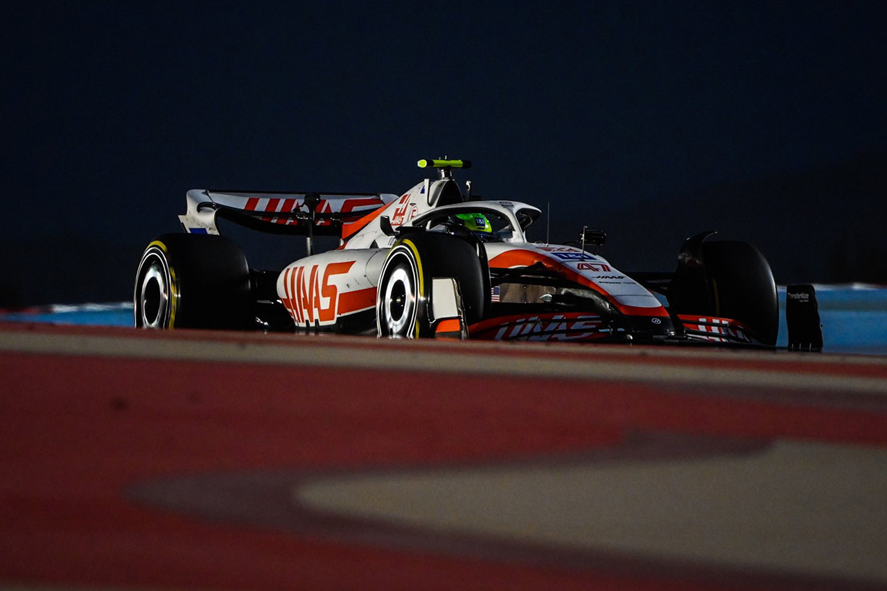 F1バーレーンテスト 3日目 結果：順位・ラップタイム・周回数