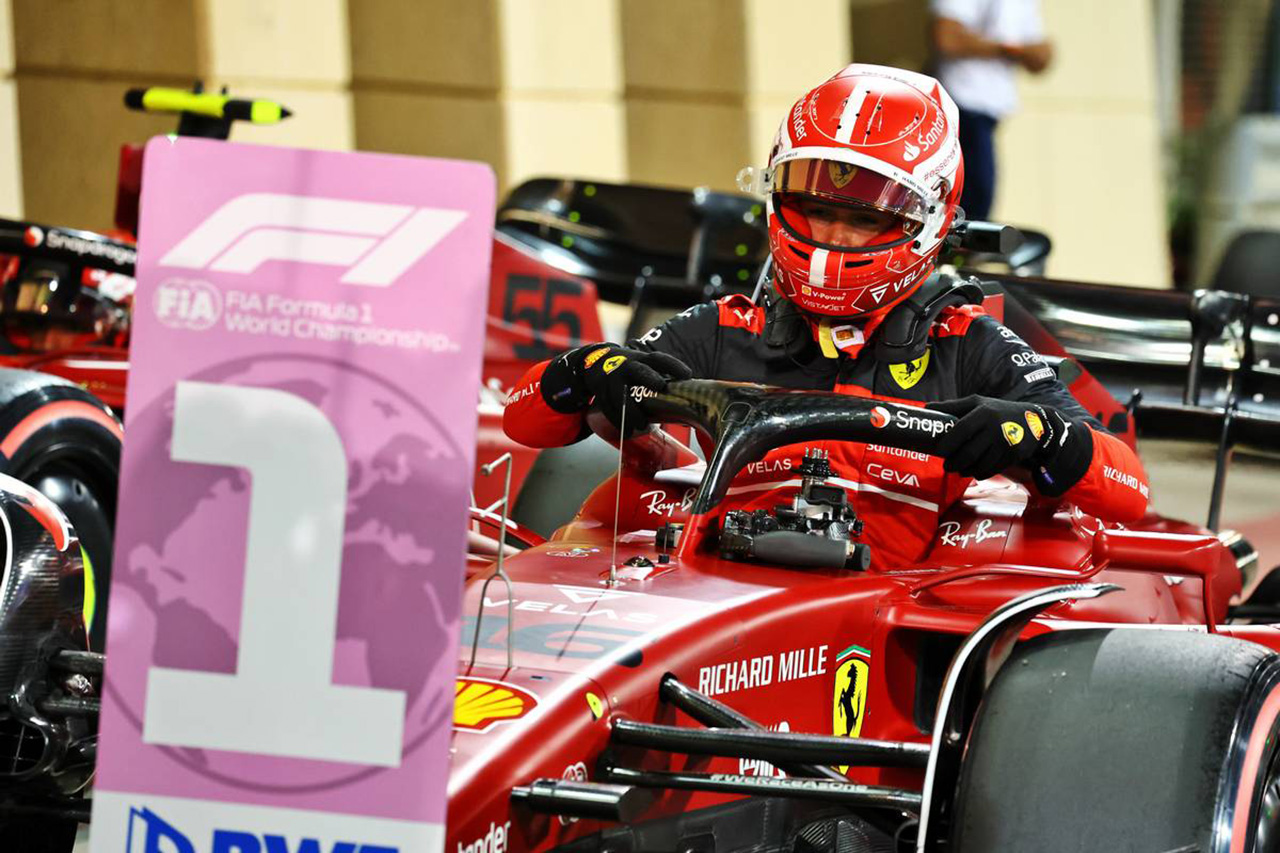 F1バーレーンGP予選:跳ね馬復活 フェラーリのルクレールがポール獲得!