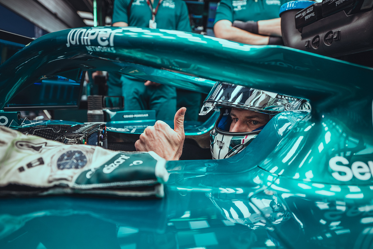 動画:ニコ・ヒュルケンベルグ、F1 バーレーンGP緊急代役参戦の舞台裏