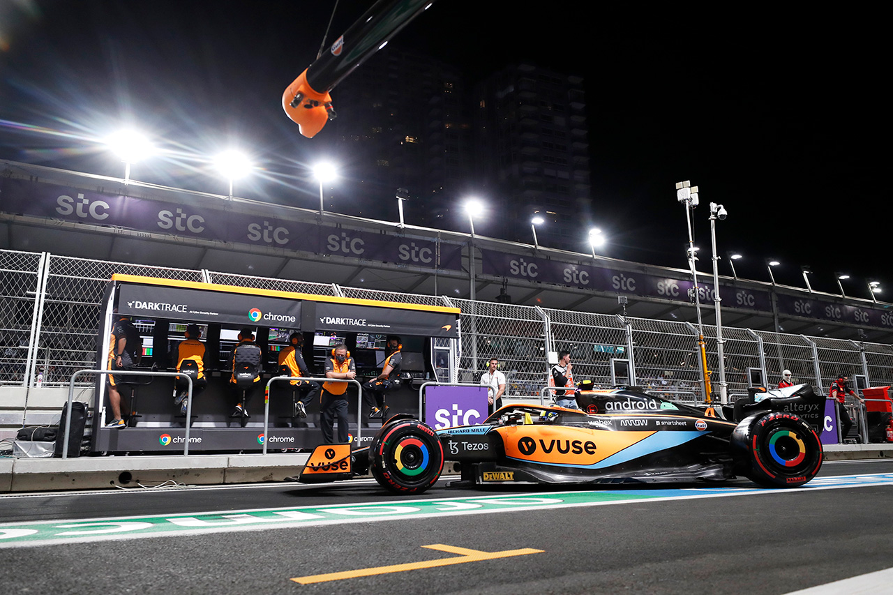 マクラーレンF1代表 「ブレーキ冷却の問題でMCL36の開発作業に遅れ」