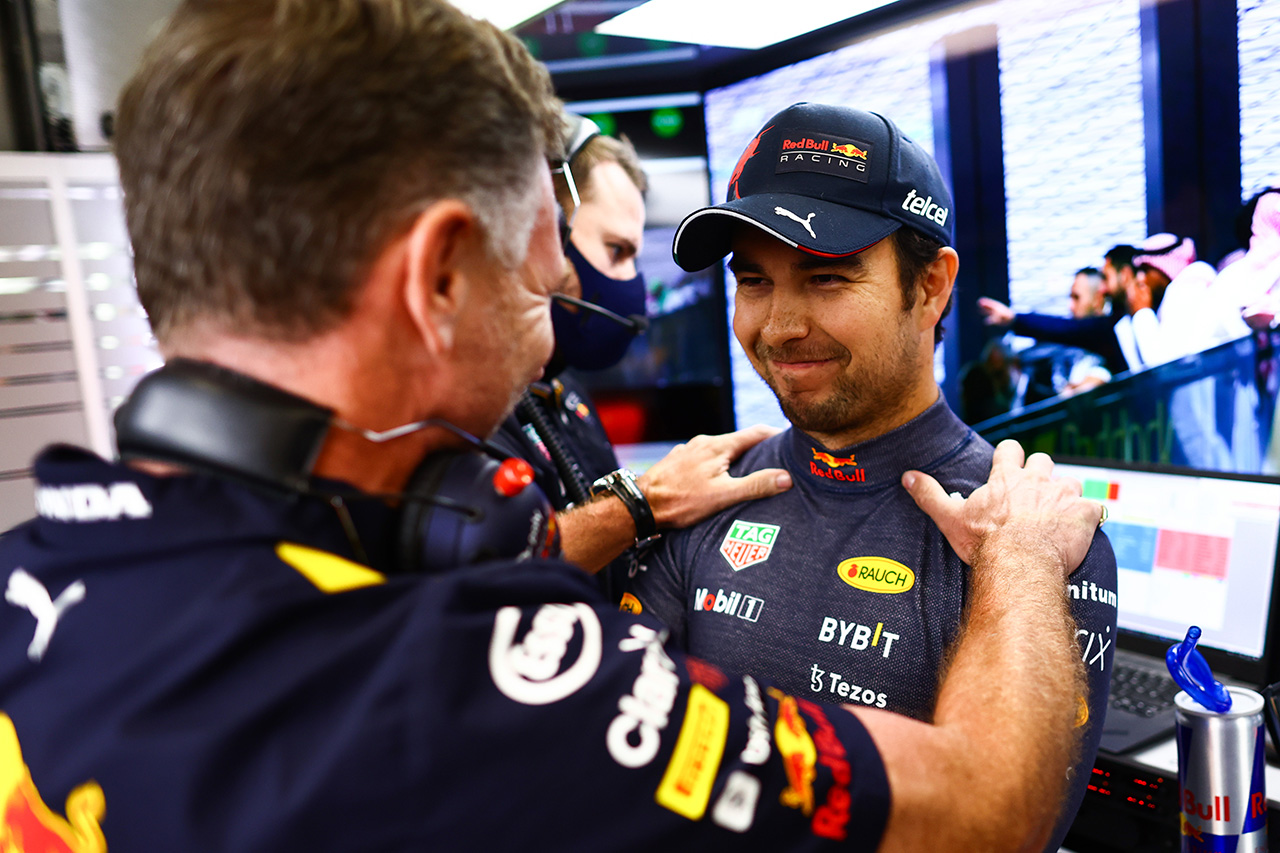 レッドブルF1代表 「ペレスのポールは本当にうれしい。全体の努力の証」
