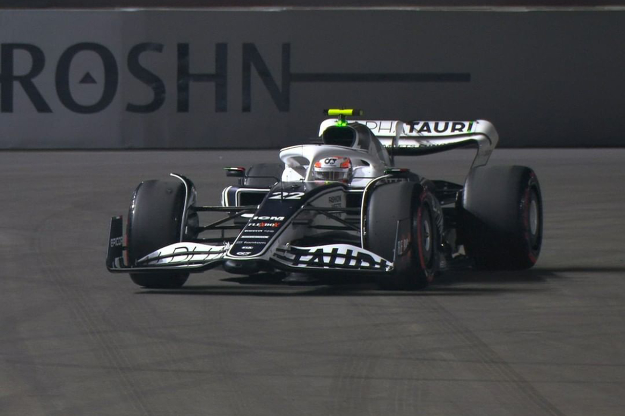 アルファタウリF1 「角田裕毅はドライブラインのトラブル」