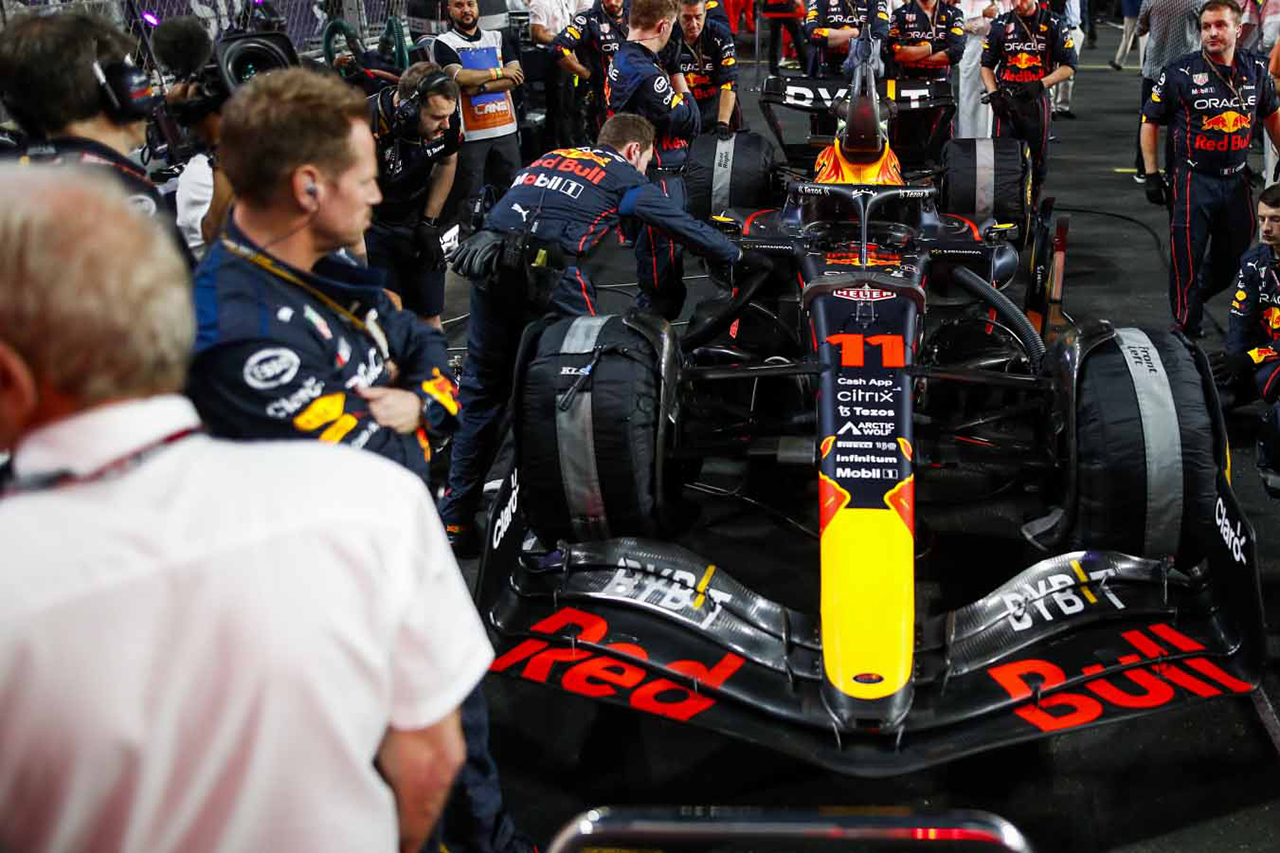 レッドブルF1、RB18のアップデートで8kgの軽量化を実現との報道