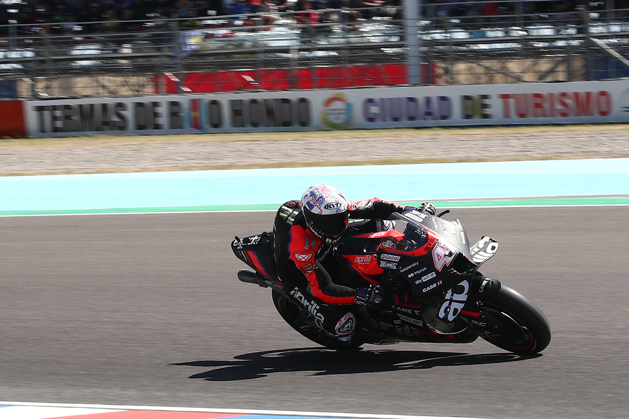 MotoGP アルゼンチンGP:アプリリアのアレイシ・エスパルガロがPP獲得!