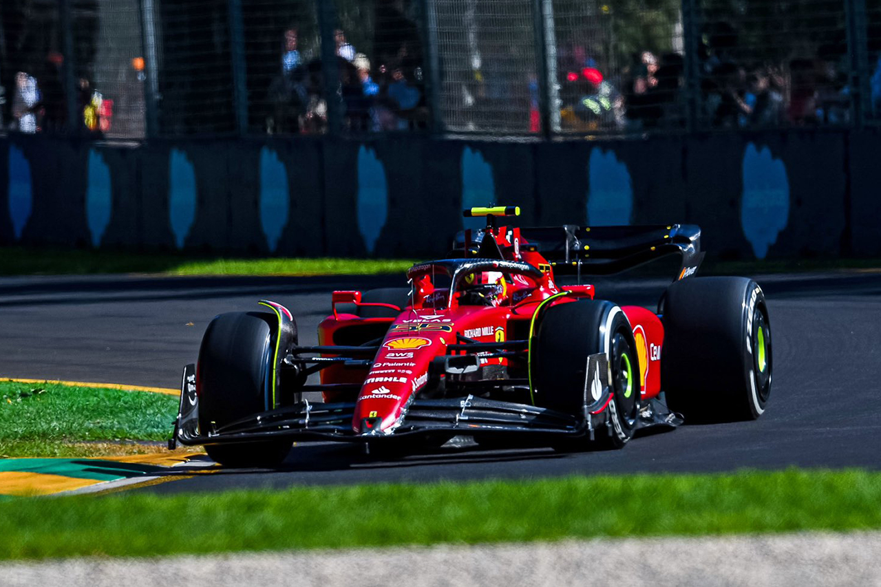 F1オーストラリアGP フリー走行1回目:サインツ首位でフェラーリが1-2!