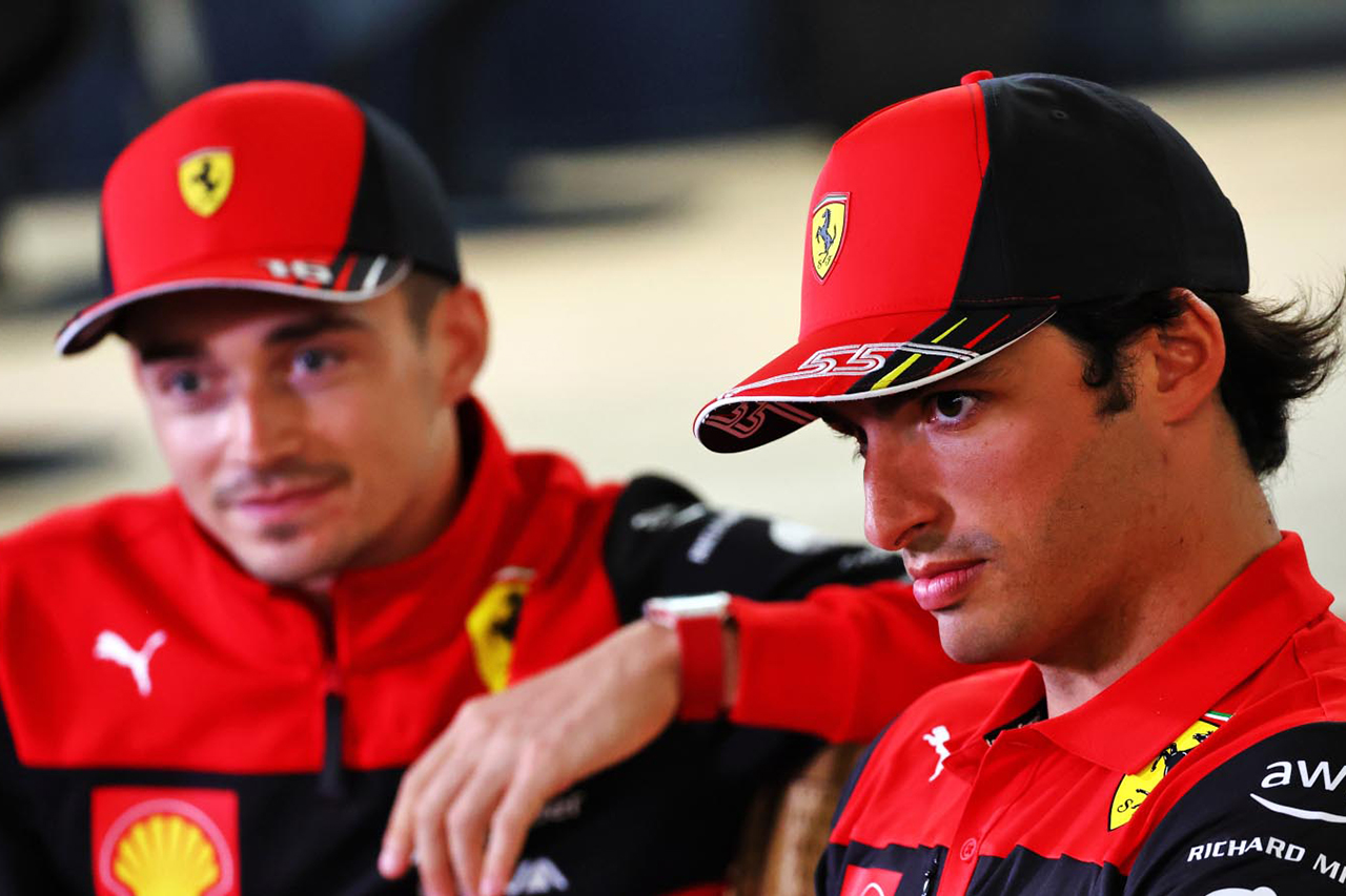 レッドブルF1首脳 「サインツがルクレールからポイントを奪うことを期待」