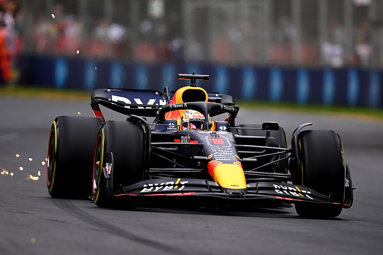 レッドブルF1代表 「RB18は良い方向性への変更に反応し始めている」