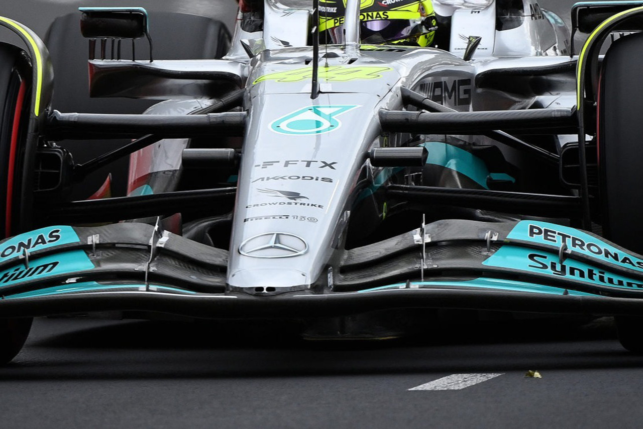 メルセデスF1、重量増加を厭わず予選・決勝で光学式車高センサーを搭載