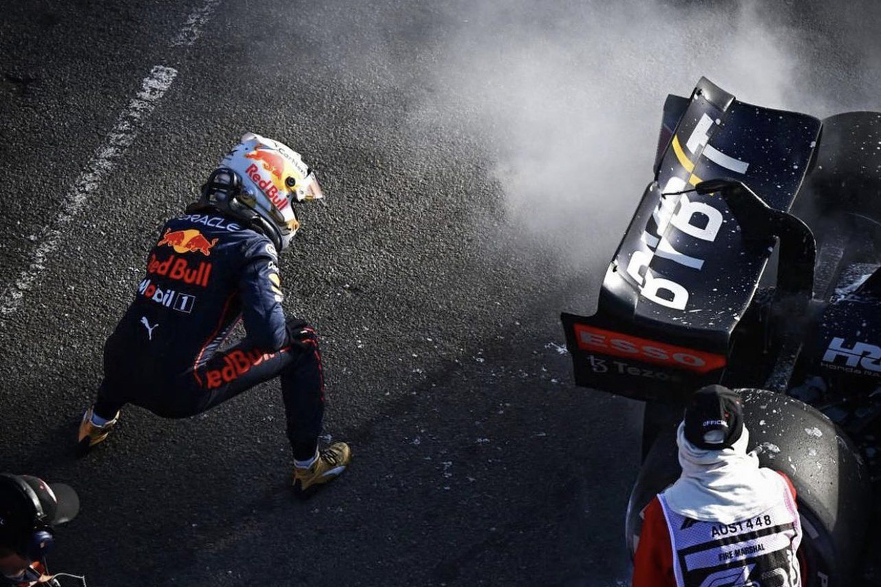 レッドブルF1、フェルスタッペンのDNFは「複雑な燃料システムの問題」
