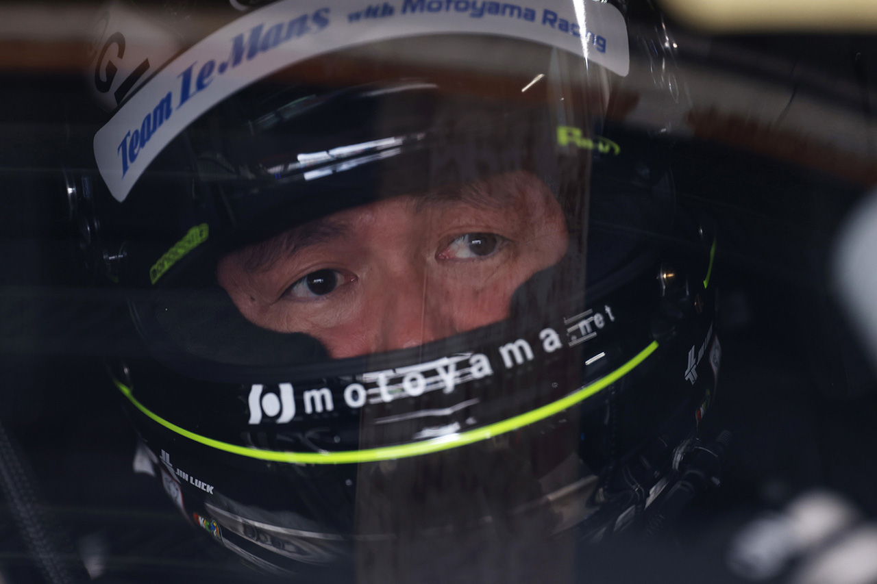 本山哲が意味深投稿。元F1ドライバーのロベルト・メルヒとの交代に関連？