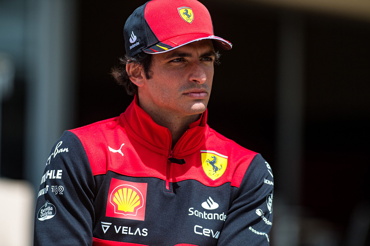フェラーリF1、カルロス・サインツとの契約を2024年まで延長