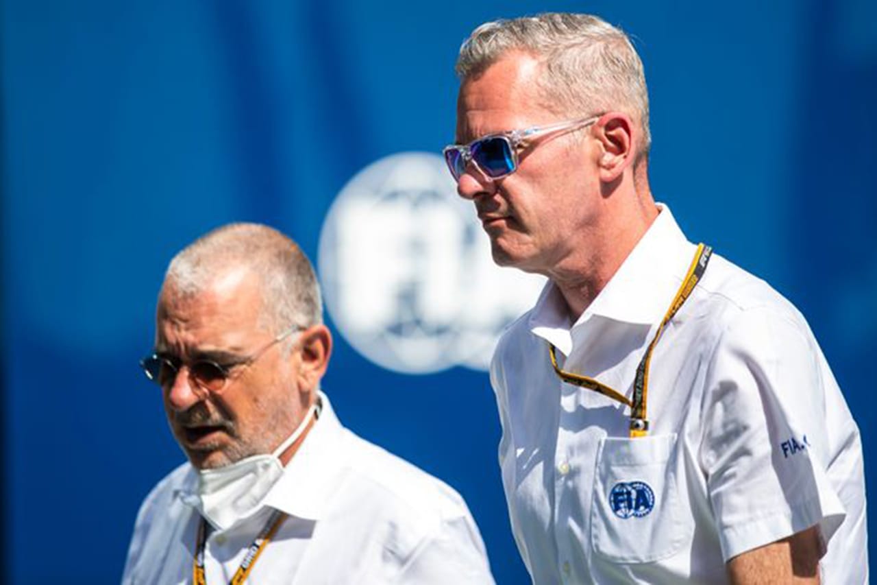 F1レースディレクターが2人揃って新型コロナウイルスに感染との報道
