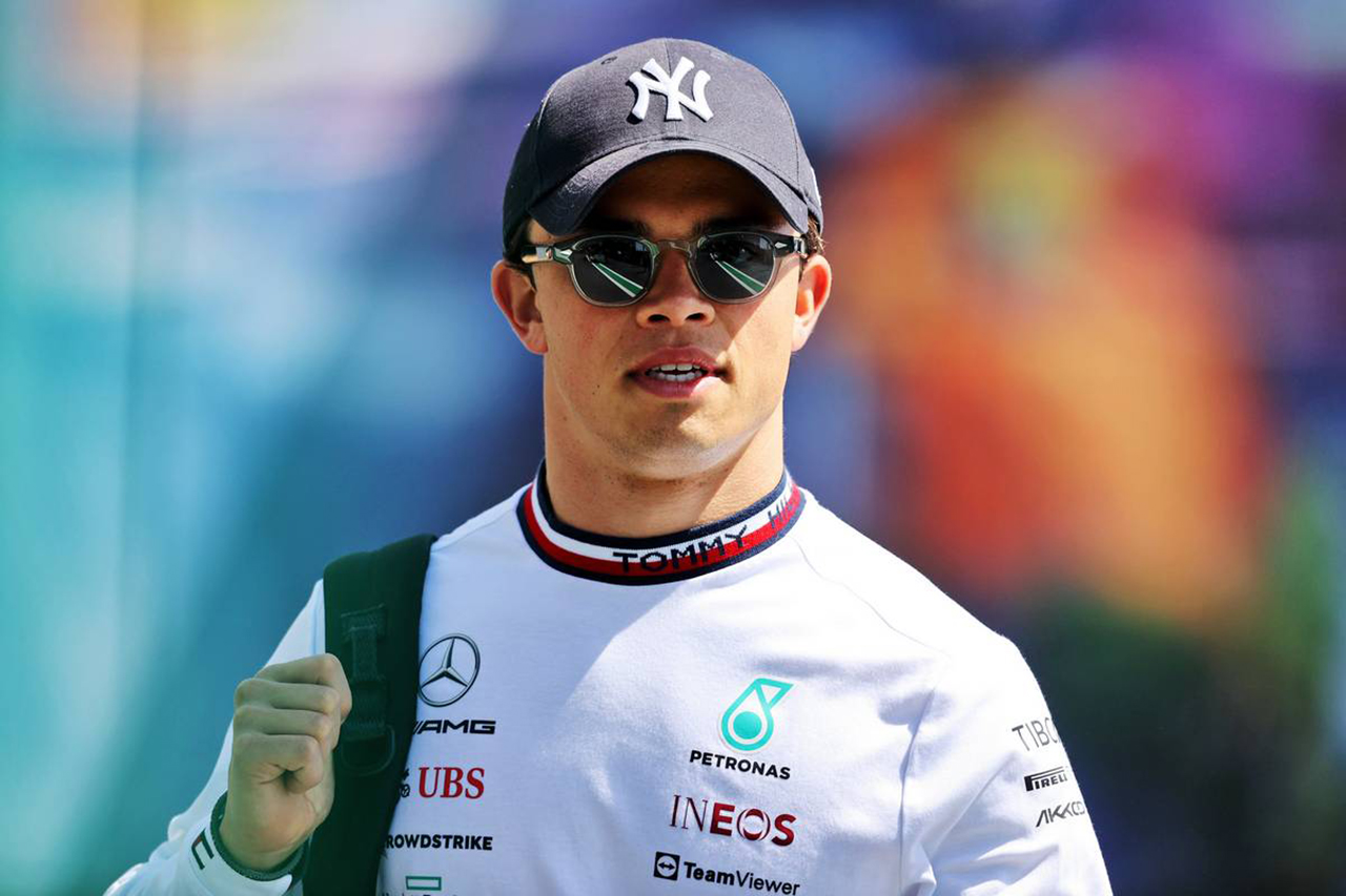 ニック・デ・フリース、2023年にウィリアムズでF1デビューの噂を否定