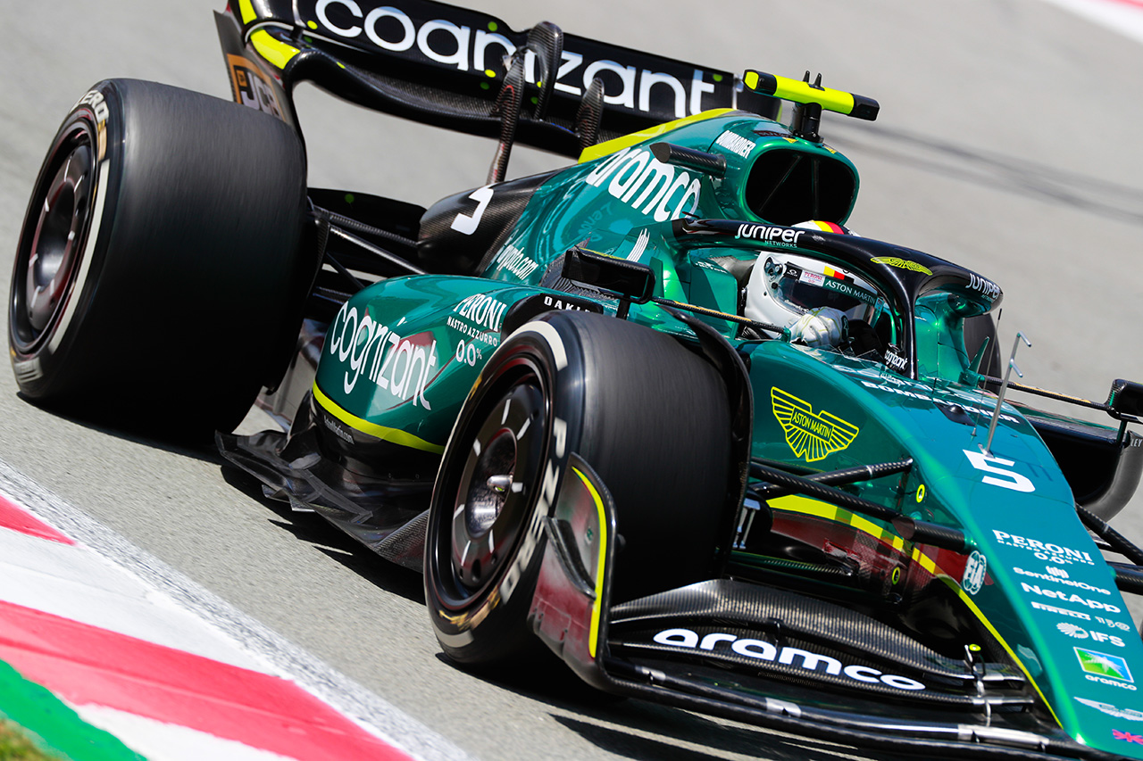 アストンマーティンF1、レッドブルに酷似も「通常の開発プロセス」