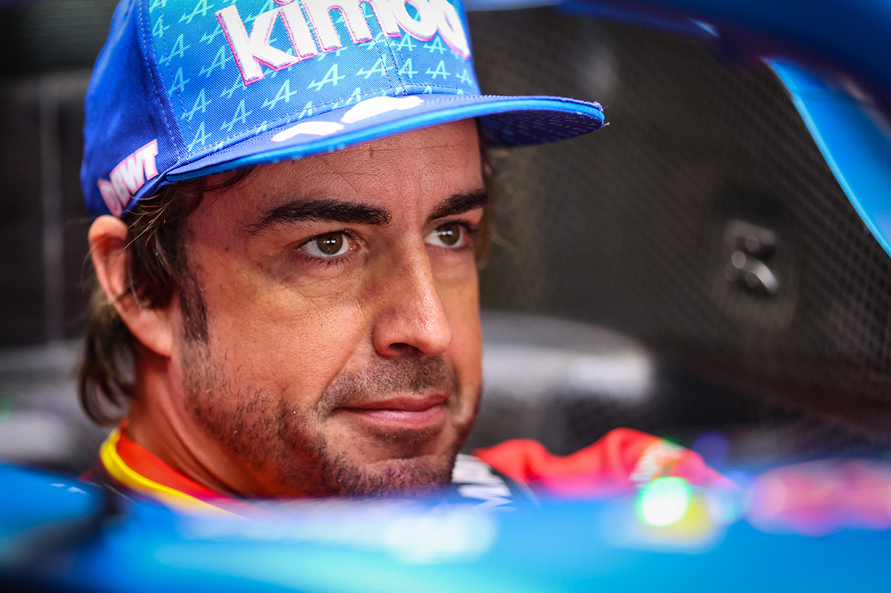 フェルナンド・アロンソ、初日6番手も「バランスが完璧ではない」