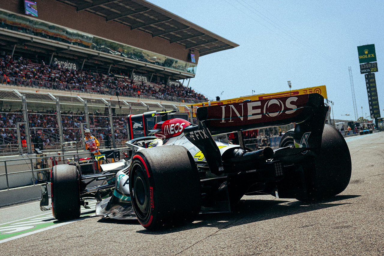 メルセデスF1代表 「フロントランナーとのギャップを半減させた」