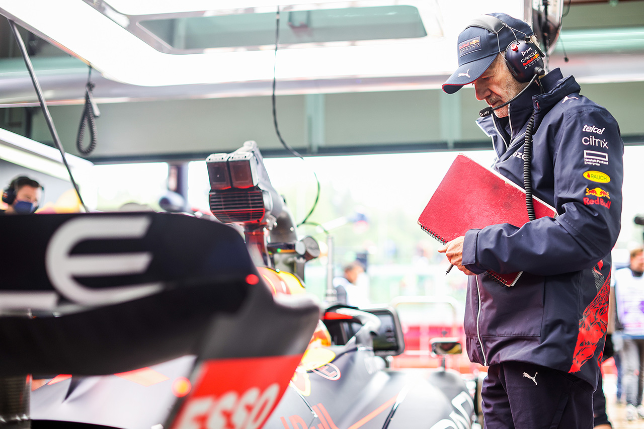 エイドリアン・ニューウェイ 「F1カーは間違った方向に進んでいる」
