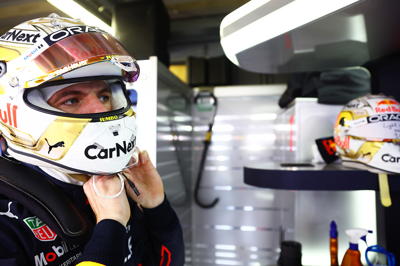 フェルスタッペン 「フェラーリと比較してペースを見つける必要がある」