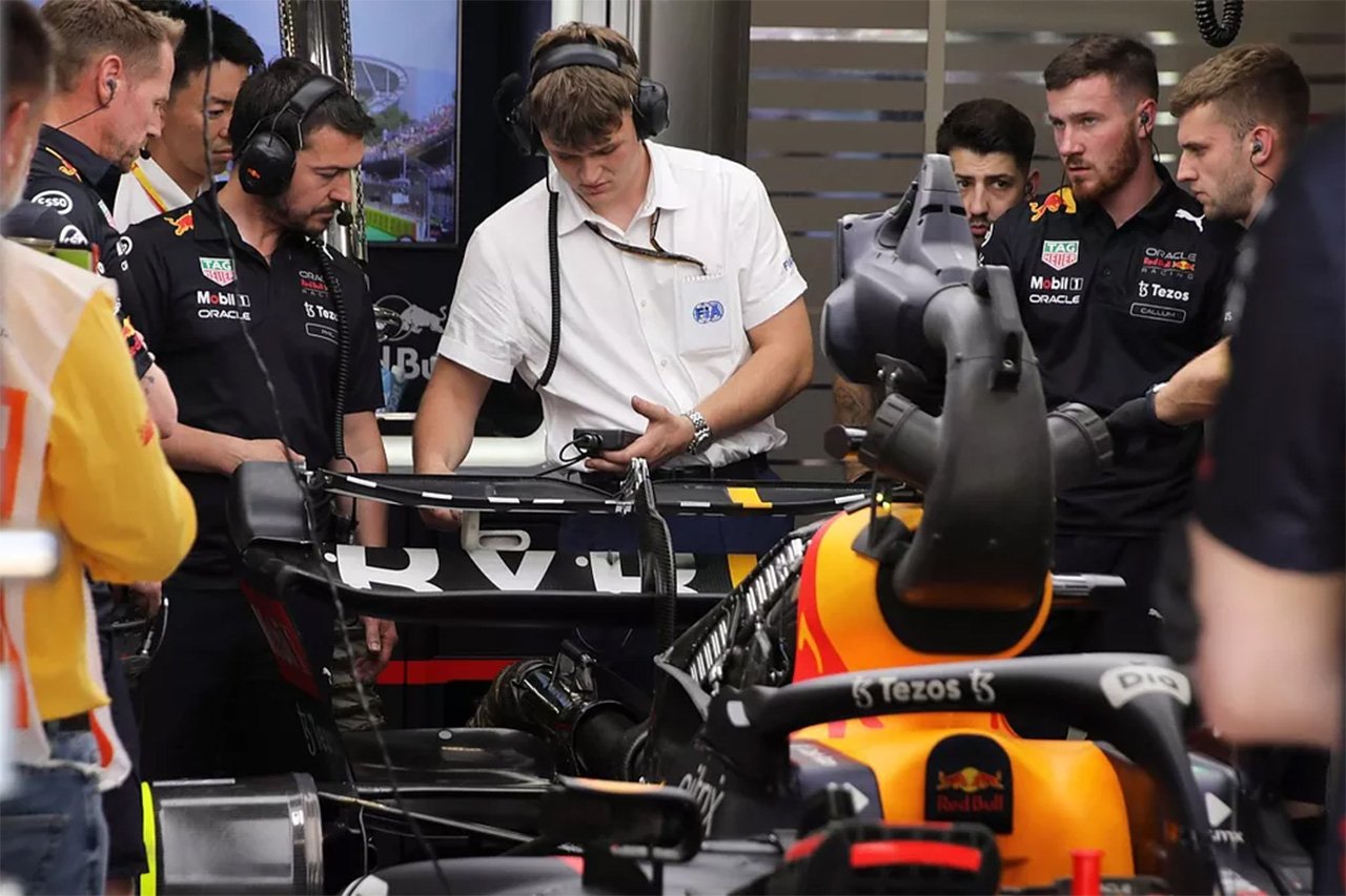 レッドブルF1 「アゼルバイジャンはDRS問題解決の真のテストになる」