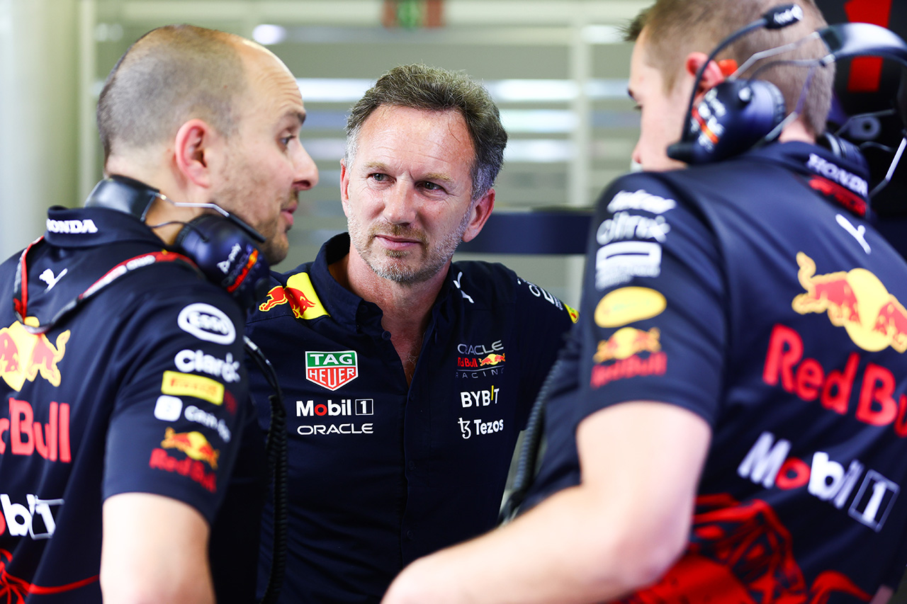 レッドブルF1代表 「両方のドライバーが車からすべてを引き出した」