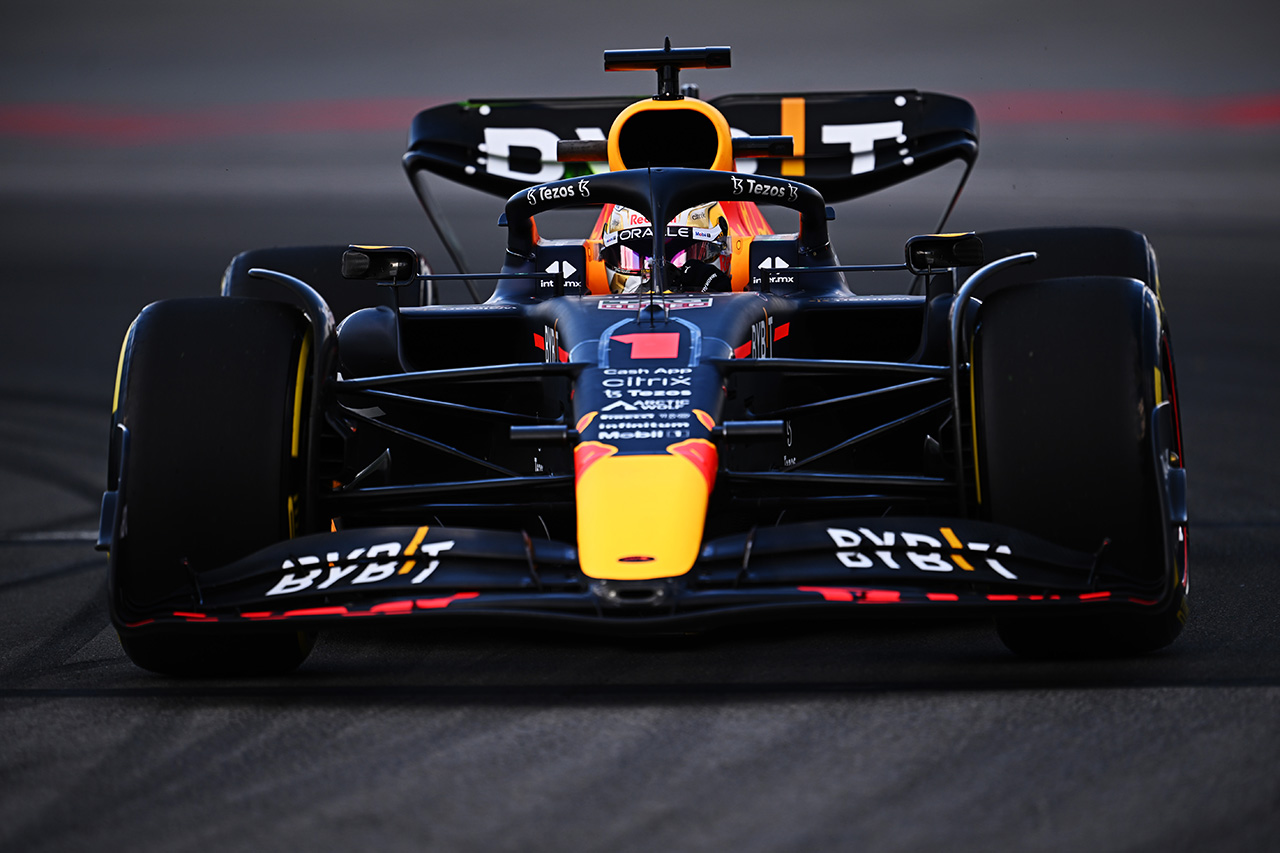 レッドブルF1のマックス・フェルスタッペンがトップ発進！
