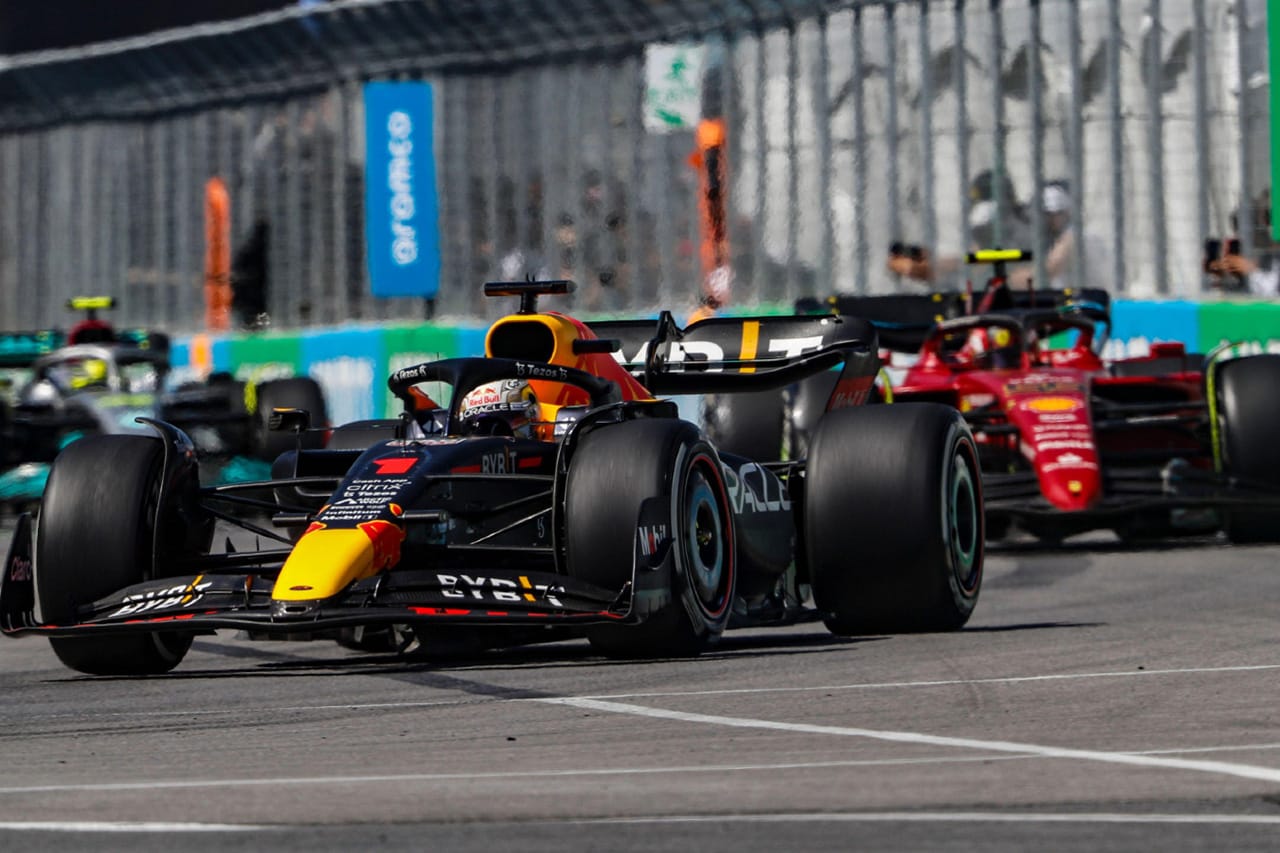 レッドブルF1代表 「2011年のバトンとのバトルがフラッシュバックした」