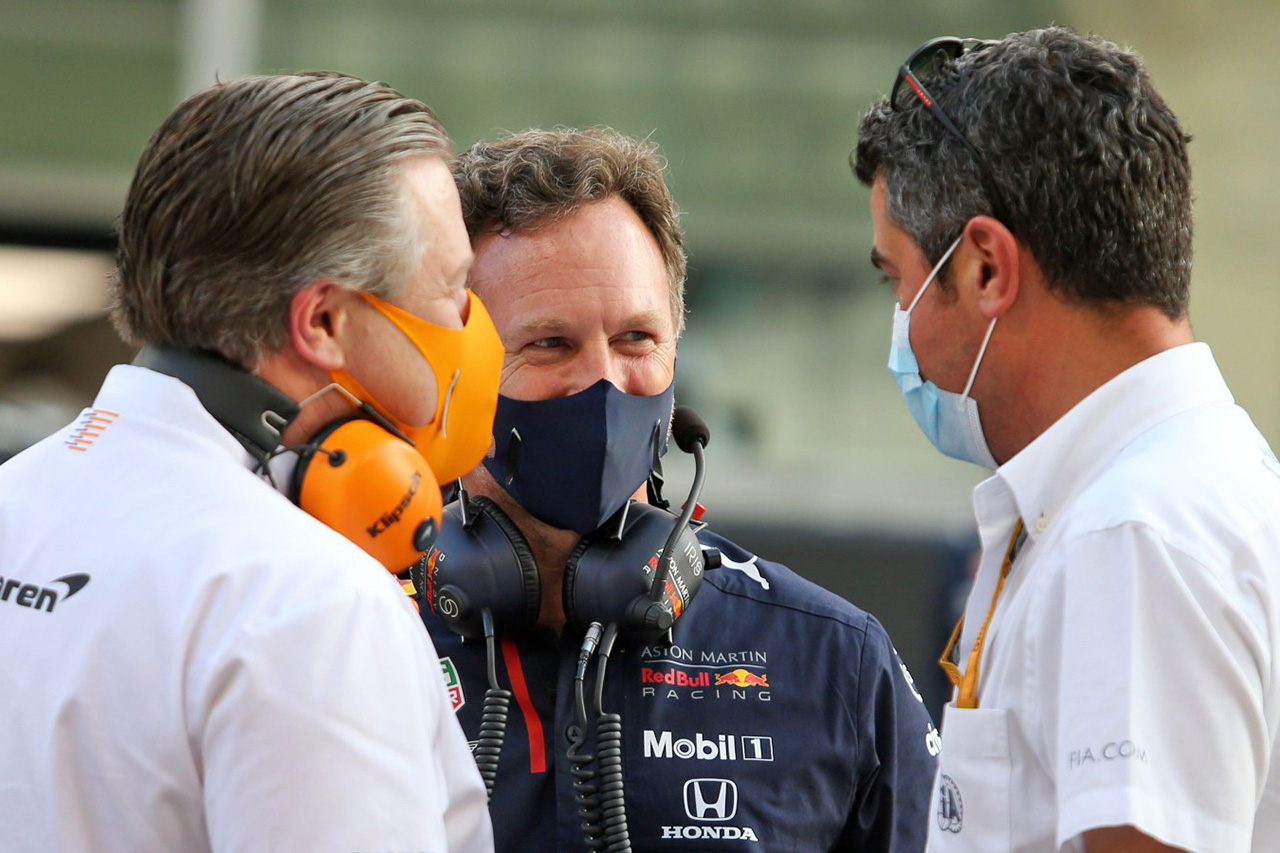 レッドブルF1代表 「マイケル・マシはアブダビGPで間違いを犯した」