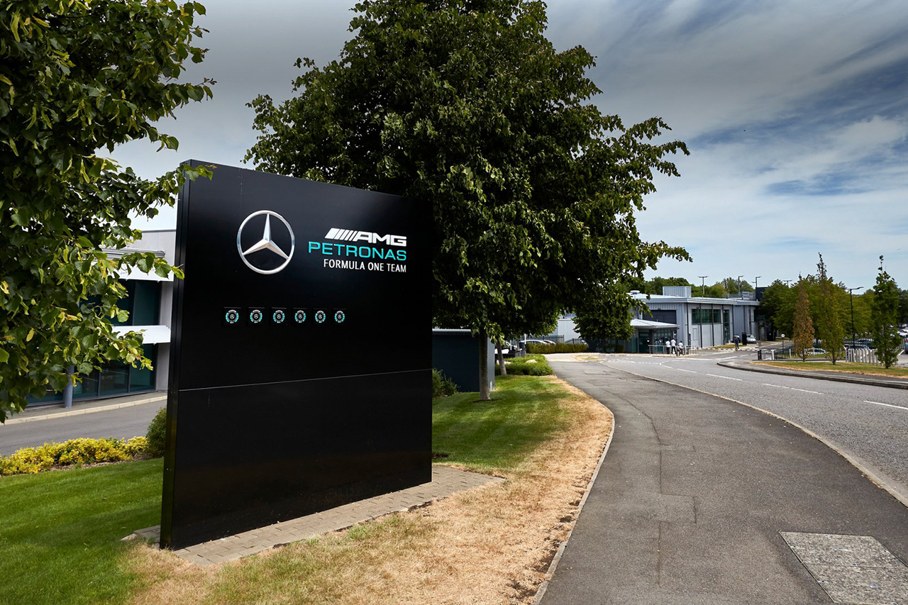 メルセデスF1チーム、持続可能な航空燃料（SAF）への投資を発表