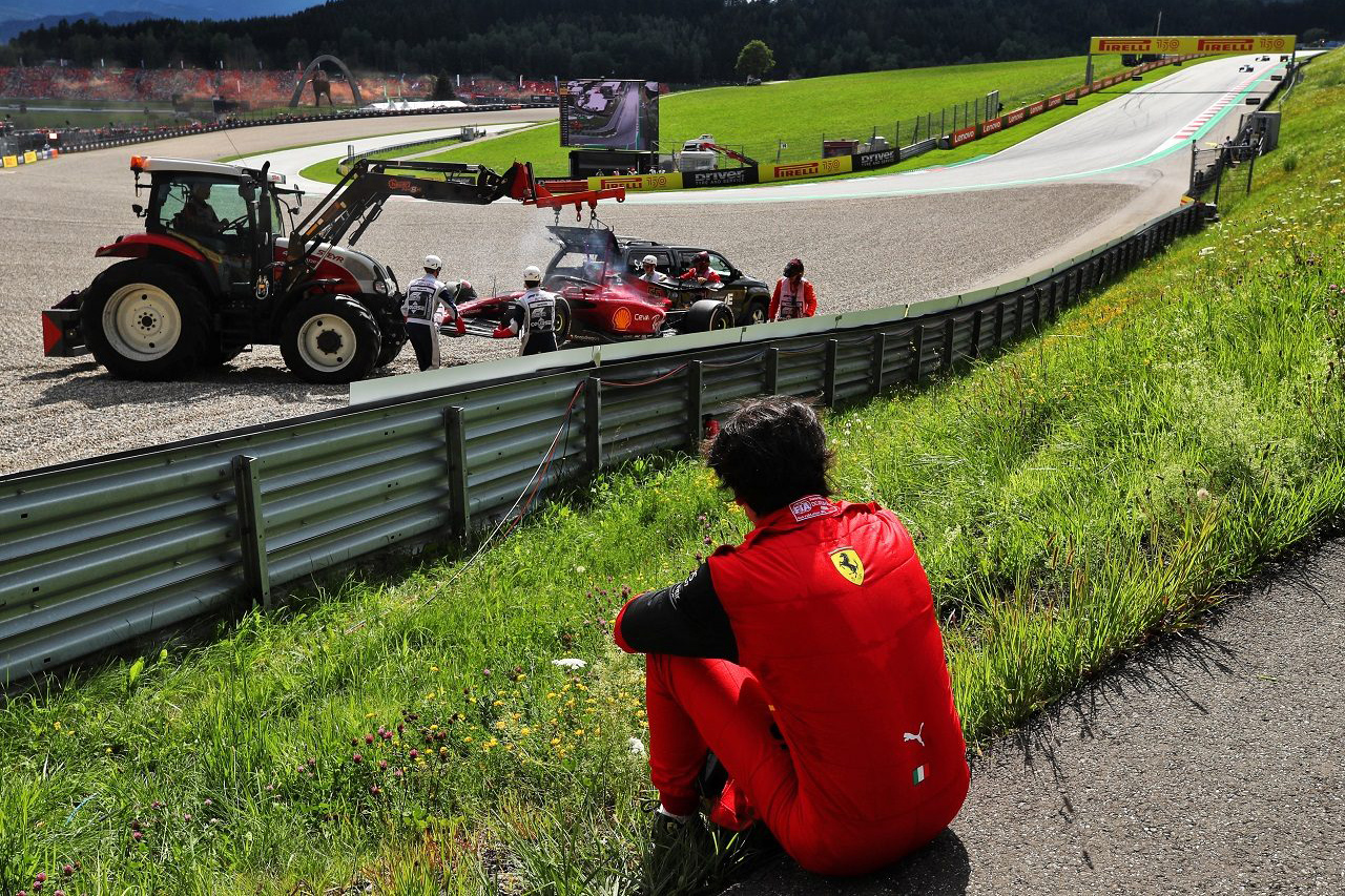 レッドブルF1代表 「フェラーリの信頼性問題が戦いを楽にすることはない」