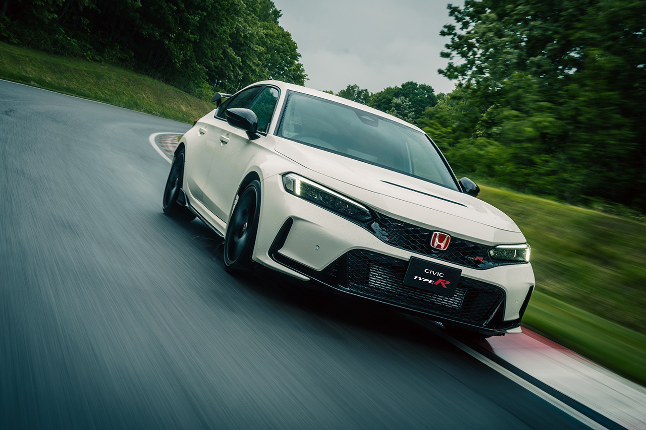 ホンダ、新型シビック タイプRを世界初公開