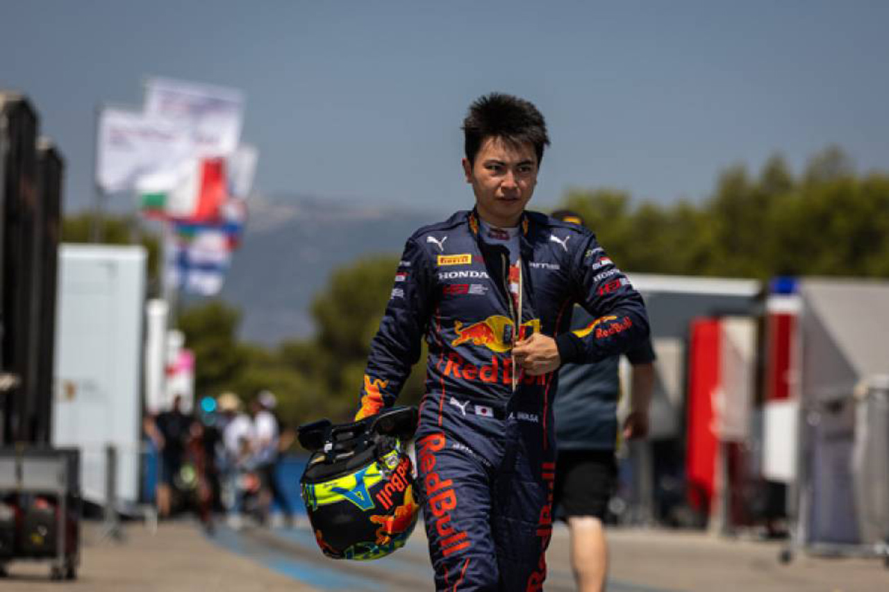 レッドブルF1育成の岩佐歩夢、9番手スタートから6位入賞 / FIA-F2