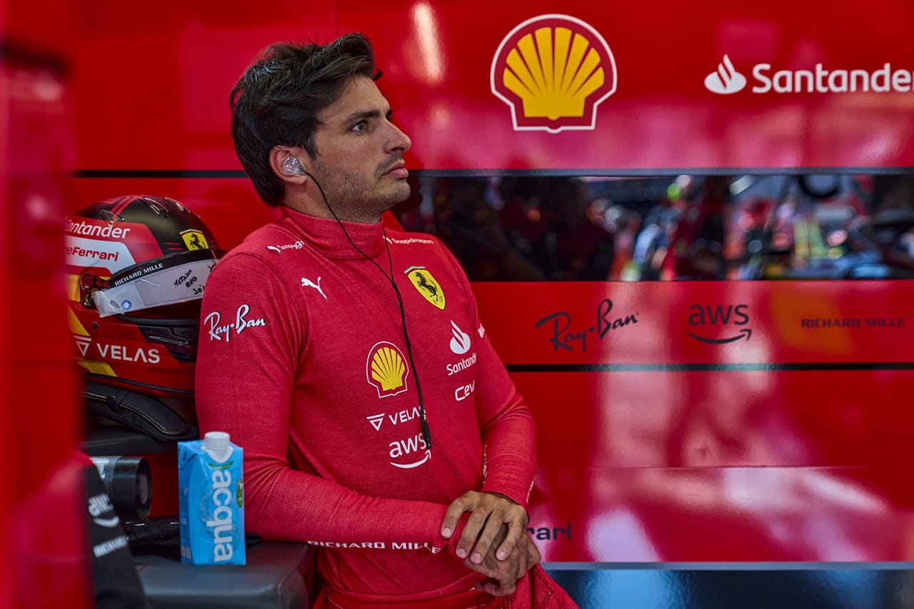 デイモン・ヒル 「カルロス・サインツJr.の方がフェラーリF1でリーダー的」
