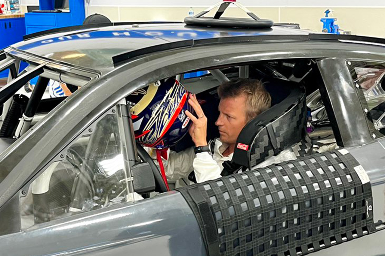 元F1王者キミ・ライコネン、NASCARカップ・シリーズ出場にむけて準備
