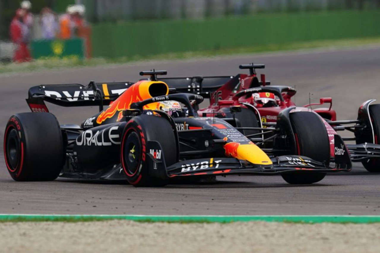 レッドブルF1首脳 「RB18とフェラーリF1-75のパフォーマンスは同等」