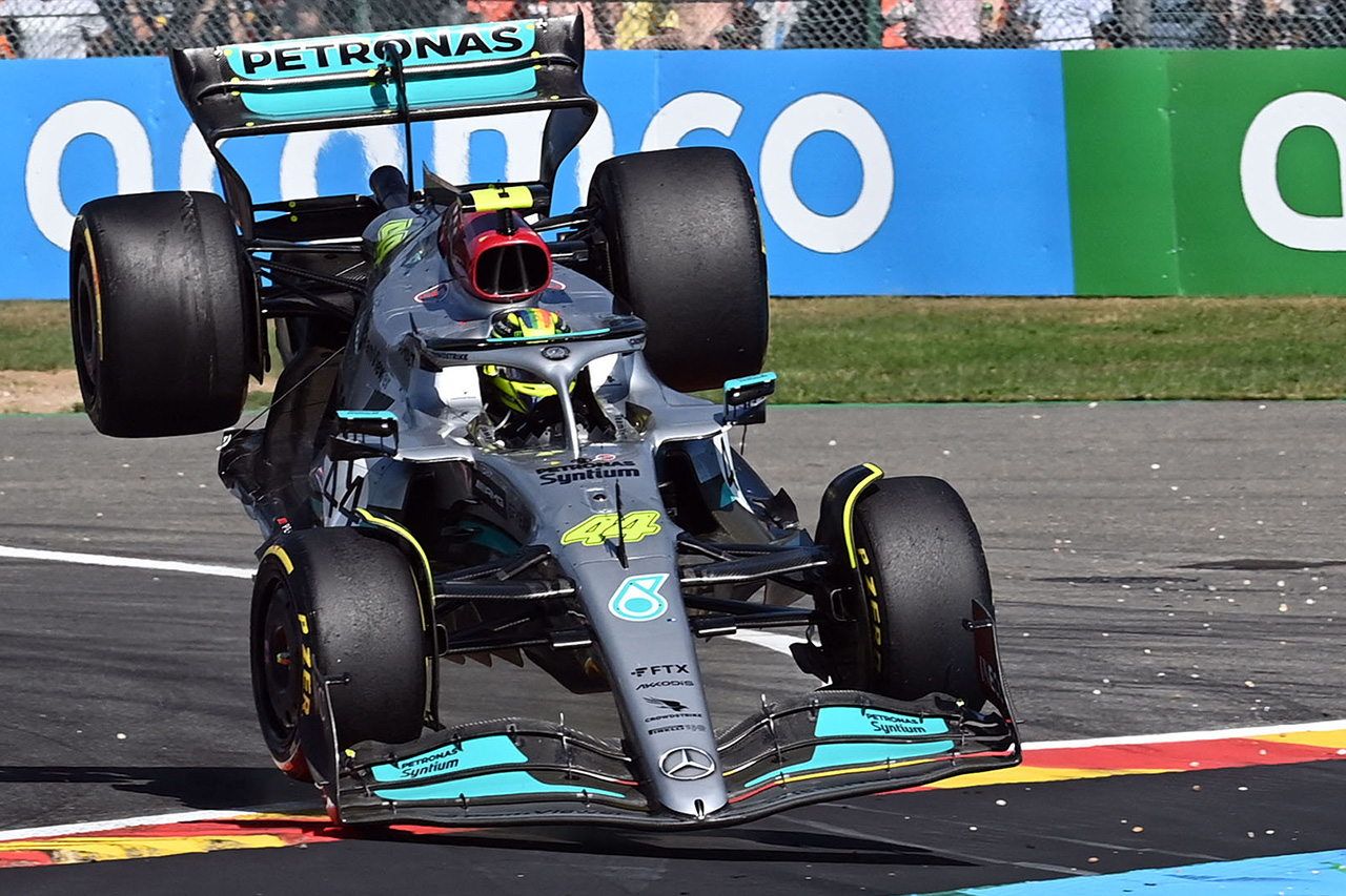 ルイス・ハミルトン、F1ベルギーGPでの接触事故で45Gの衝撃