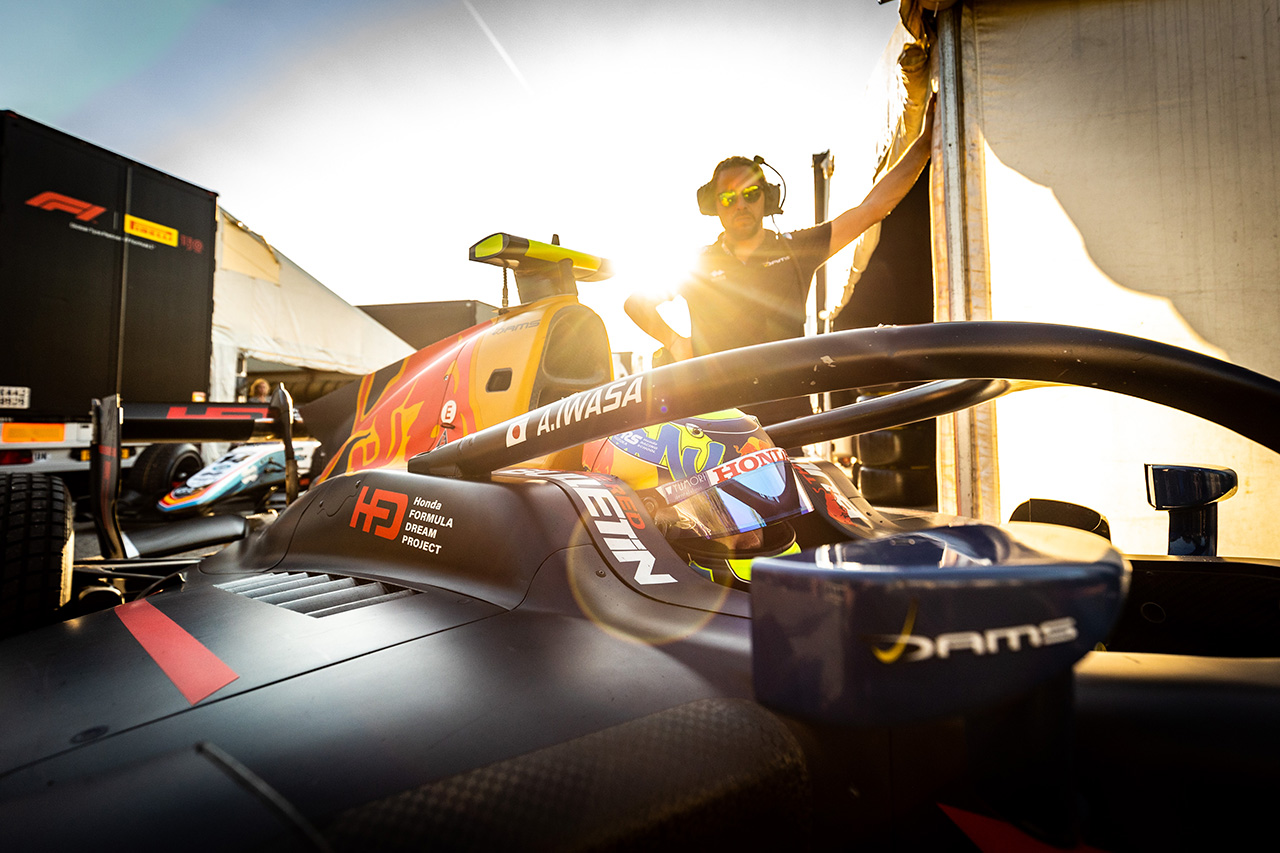 レッドブルF1育成の岩佐歩夢、ペースが上がらず16位 / FIA-F2 第13戦