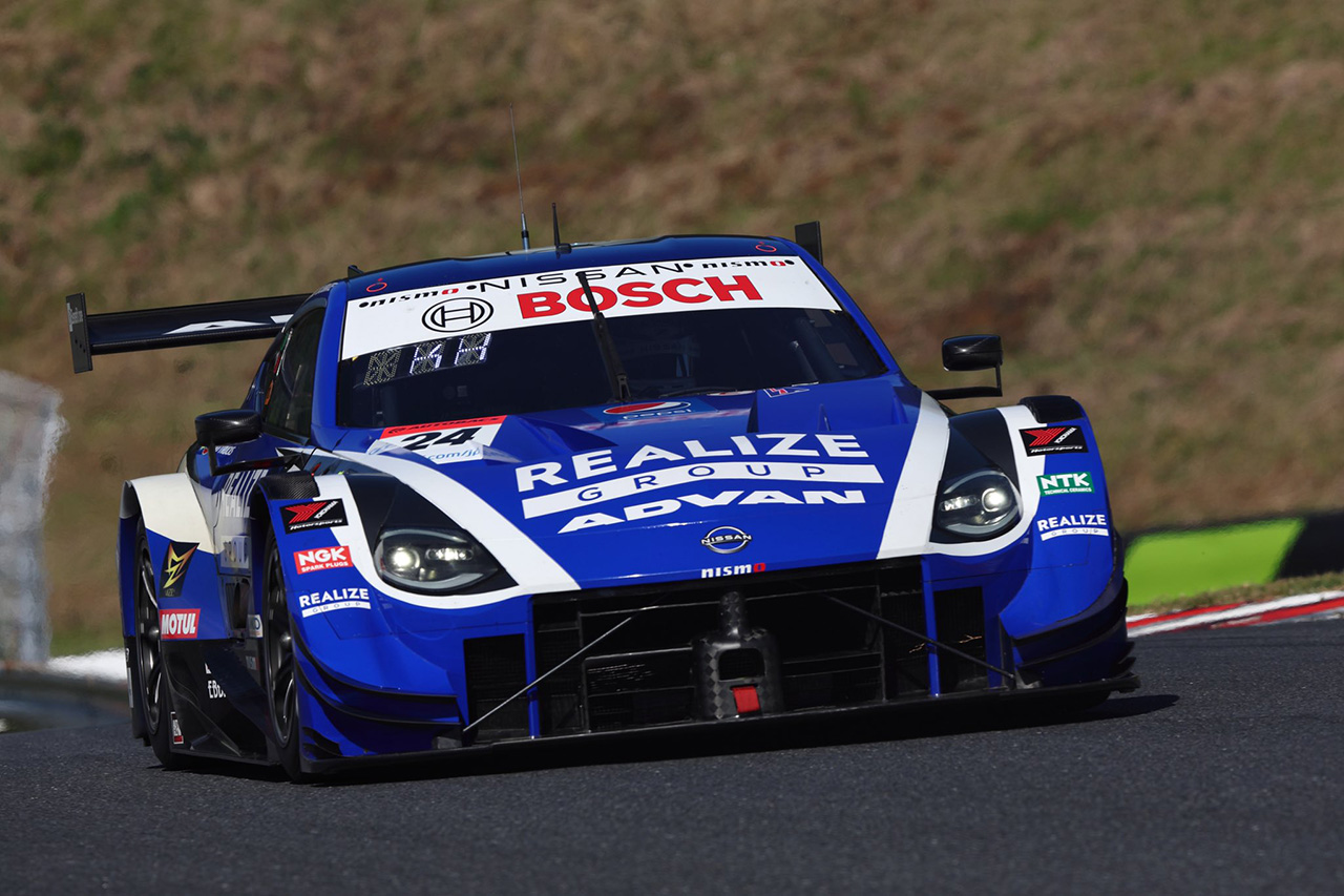 SUPER GT：リアライズコーポレーション ADVAN Zの佐々木が初ポール！