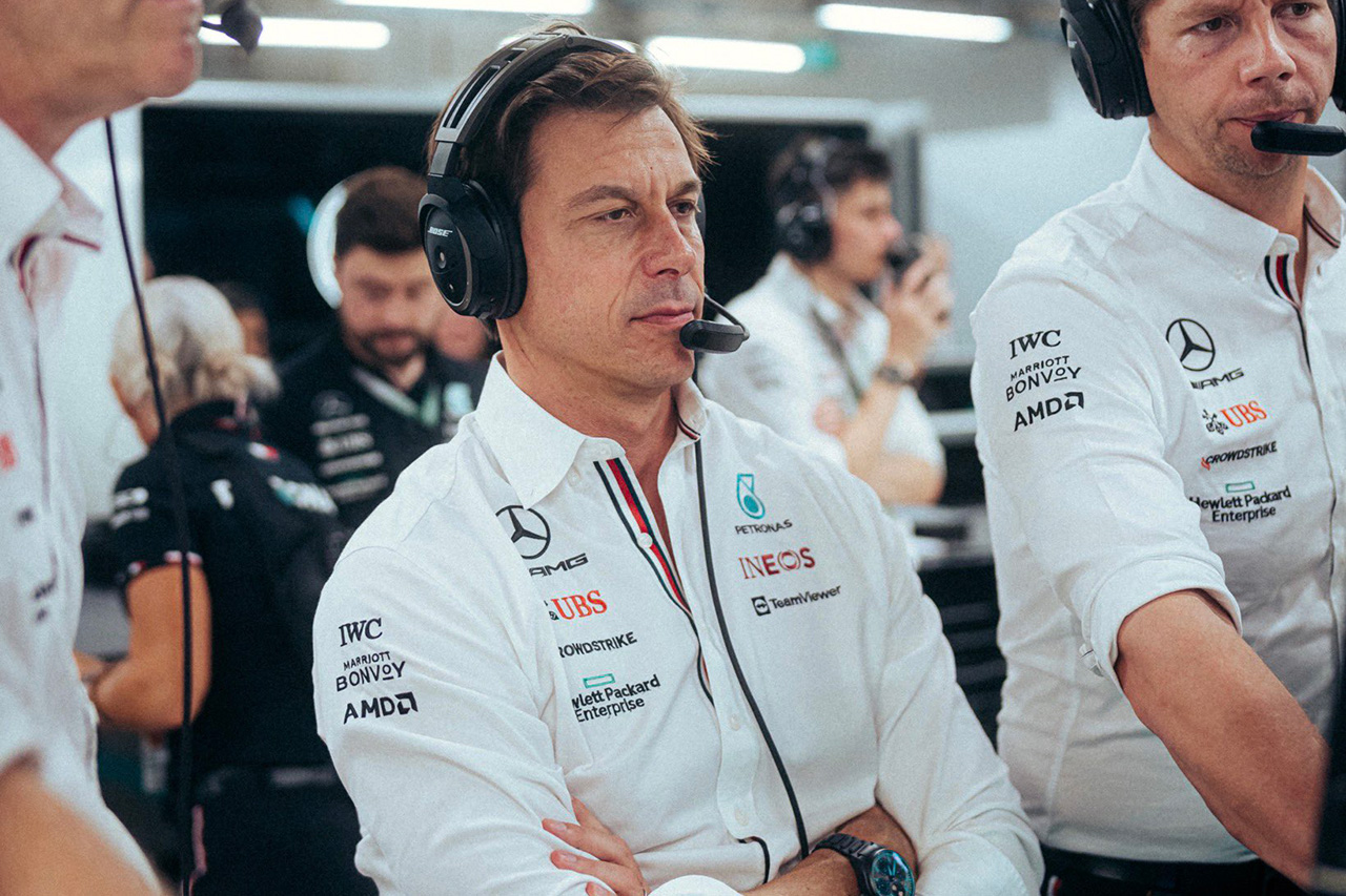 トト・ヴォルフ、予算上限論争に備えてF1日本GPの欠席計画を撤回？