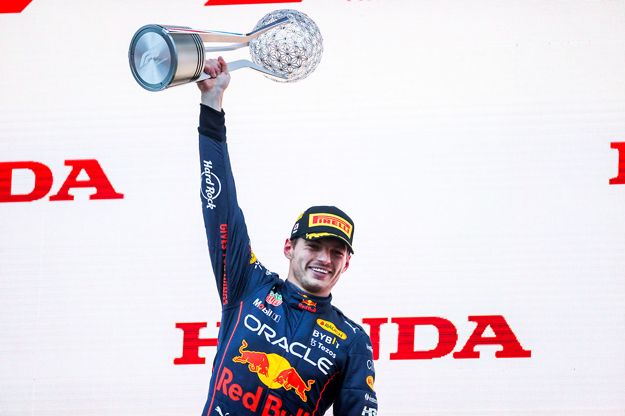 F1日本GP：優勝のフェルスタッペンがホンダの母国でチャンピオン獲得