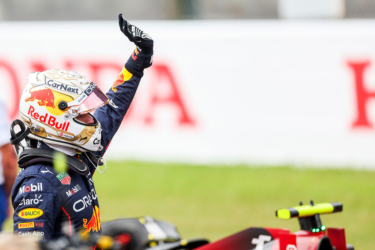 レッドブルF1代表 「接戦のなかでフェルスタッペンはビッグラップをみせた」
