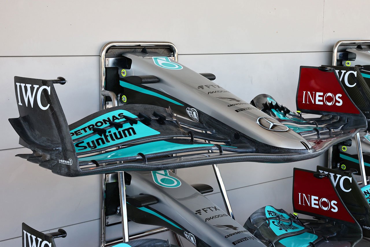 メルセデスF1代表 「新しいフロントウイングについてFIAとやり取り」