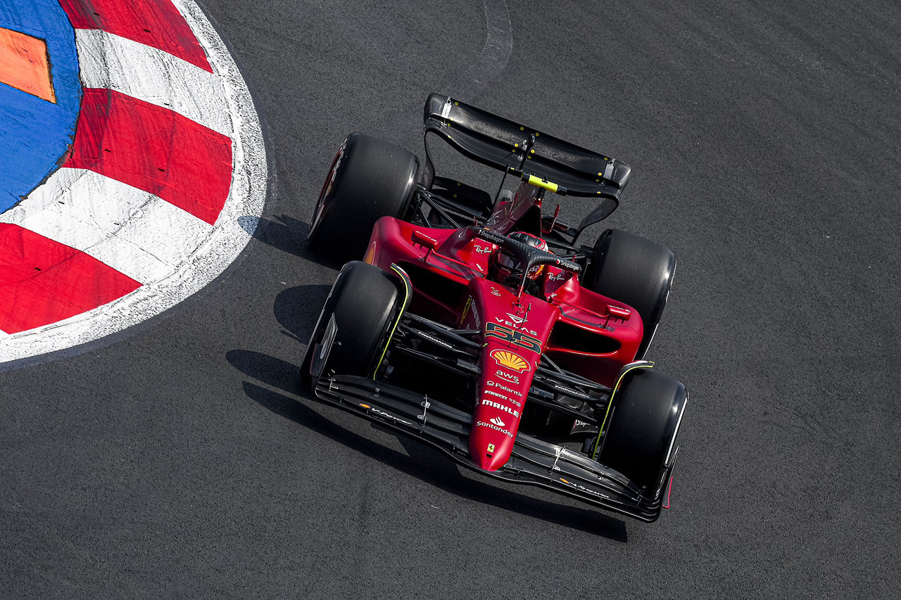 F1メキシコGP フリー走行1回目:サインツが最速でフェラーリがワンツー