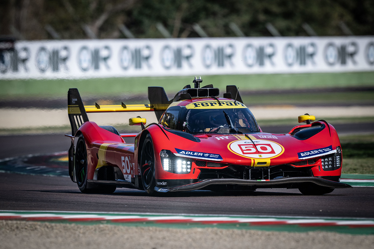 フェラーリ、LMH車両『499P』の開発テストを2台のシャシーで分業
