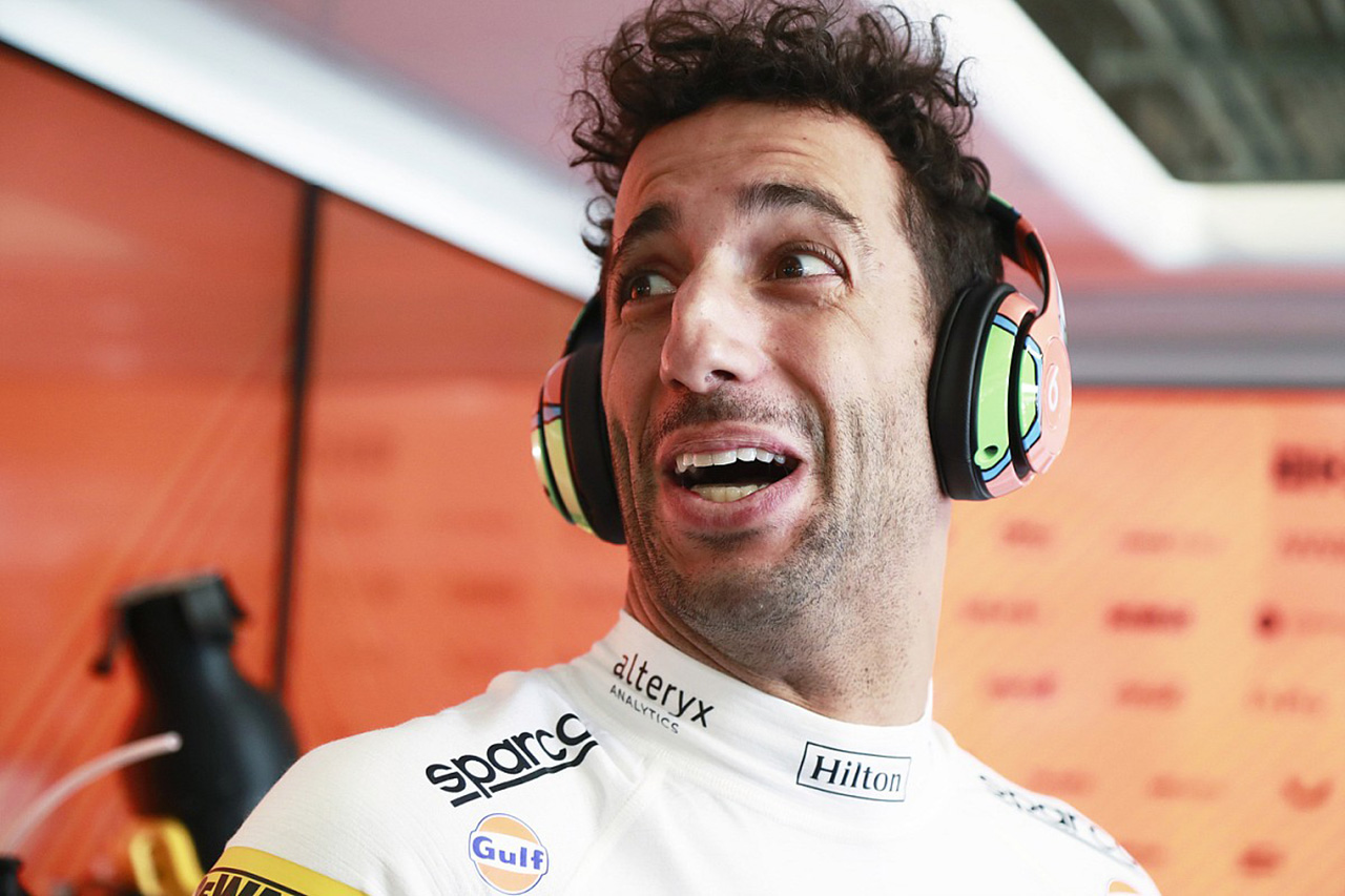 メルセデスF1代表 「ダニエル・リカルドはレッドブルとも交渉している」