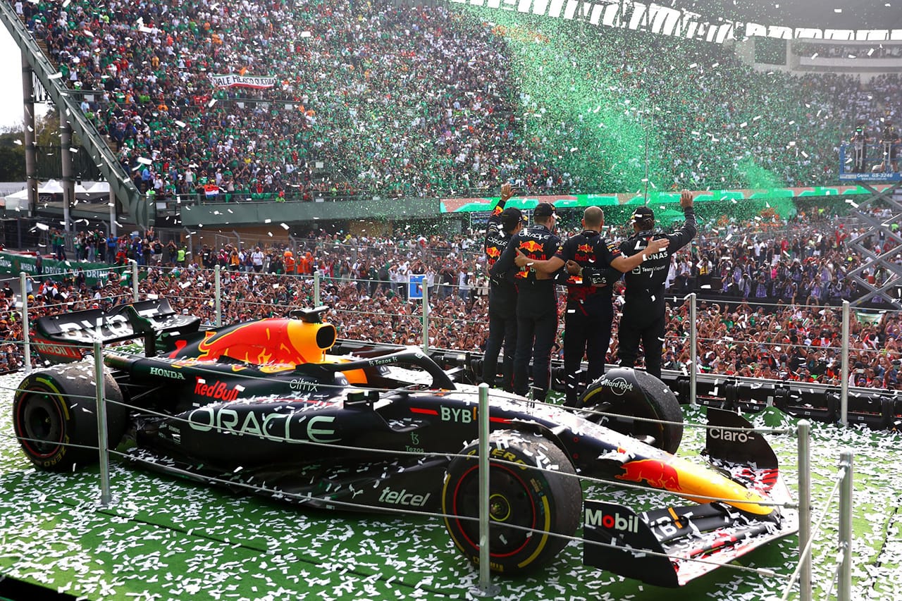 F1メキシコGP:フェルスタッペンがポイント数と勝利数でシーズン新記録