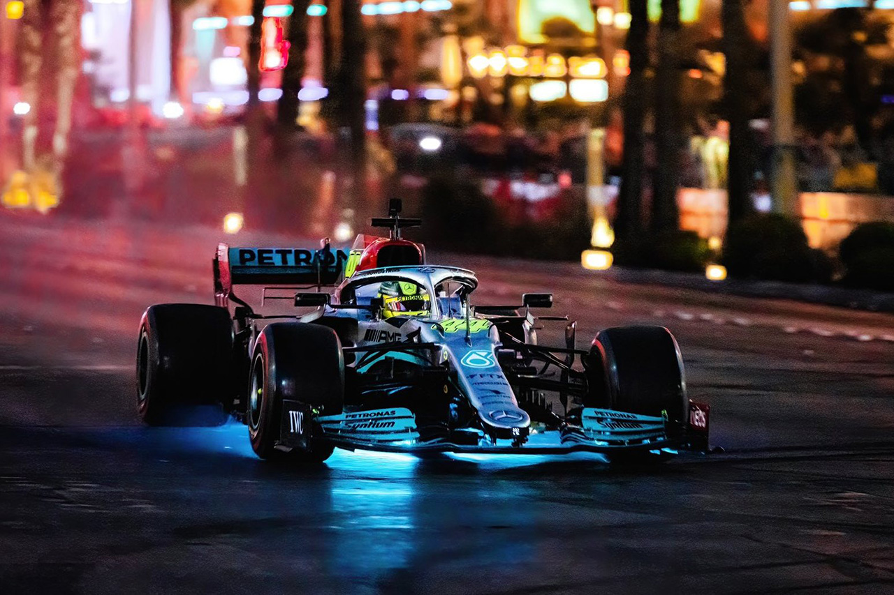 F1ラスベガスGPのサーキット設計で大きな課題に直面するティルケ親子