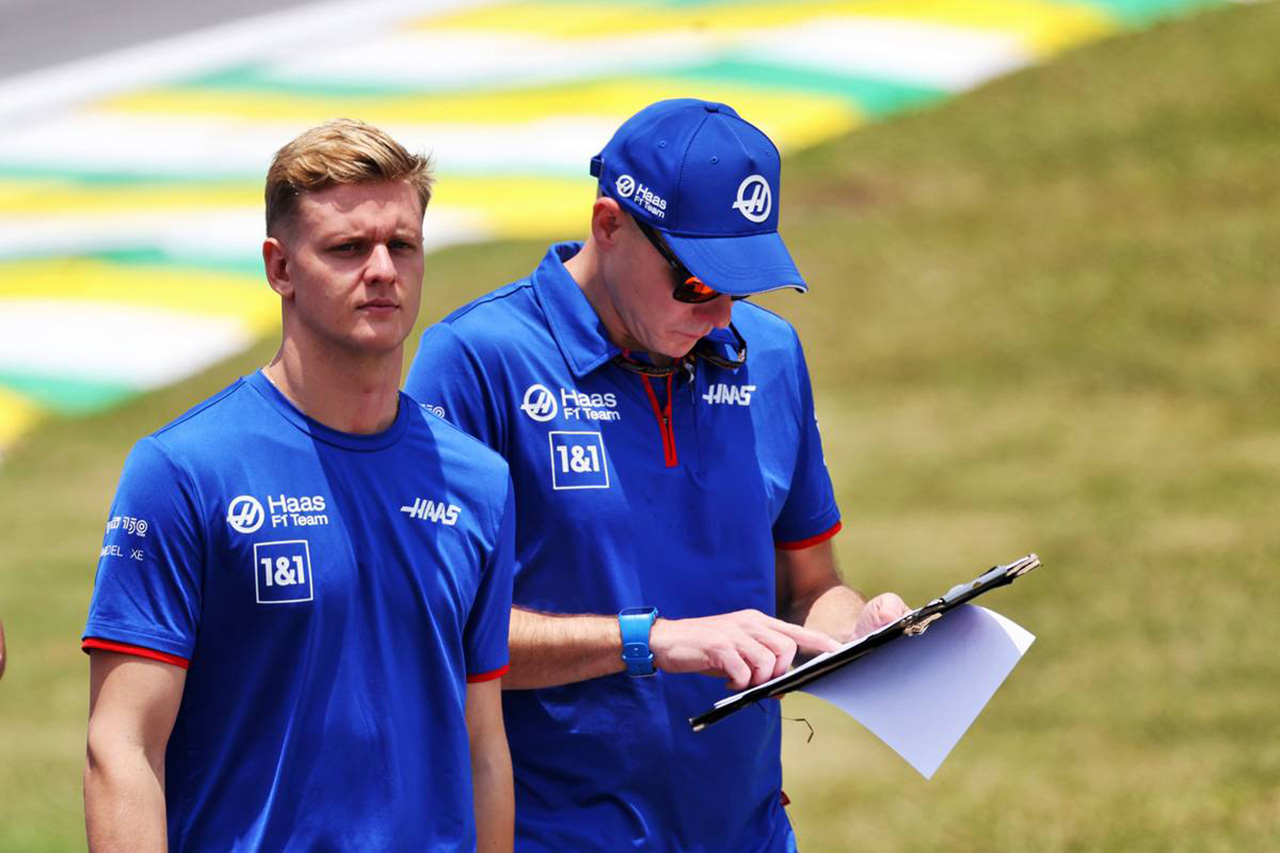 ミック・シューマッハ、F1での将来はローガン・サージェント次第?
