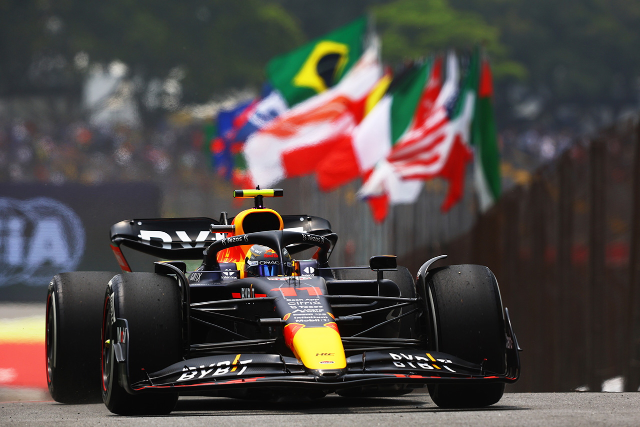 F1ブラジルGP FP1結果:セルジオ・ペレスが首位でレッドブルF1が1-3