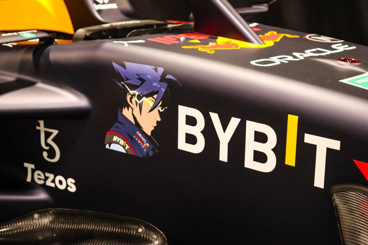レッドブルF1、RB18にNFTキャラクター『レイ・ザ・ライトニング』